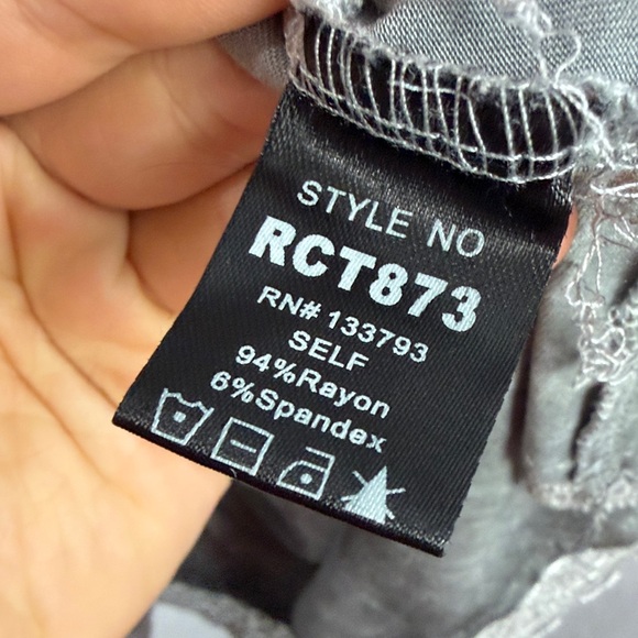 POL Lace Trim Peplum Top Gray Boho Romantic Blouse - Size Small - Picture 10 of 12